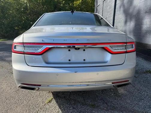 WHITE 2019 Lincoln Continental Select
