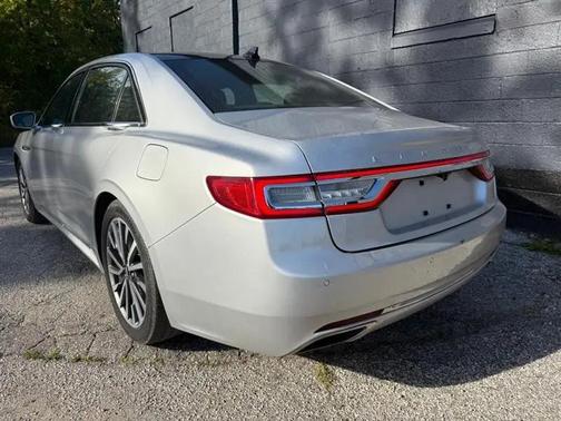 WHITE 2019 Lincoln Continental Select