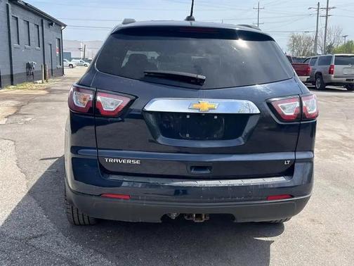 Mosaic Black Metallic 2017 Chevrolet Traverse 1LT