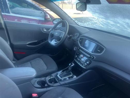 2019 Hyundai IONIQ Hybrid Blue