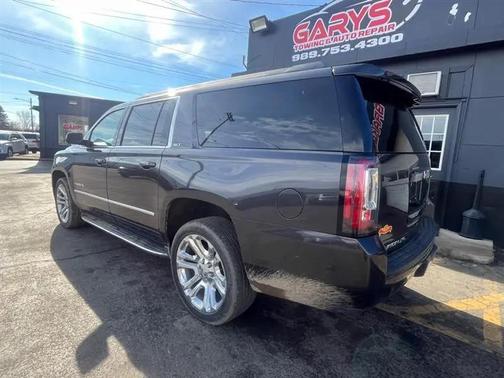 2017 GMC Yukon XL SLT