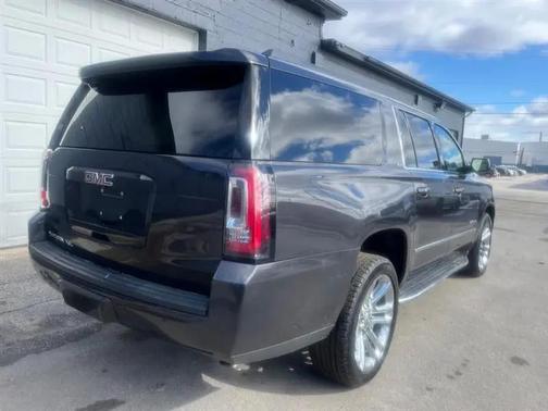 2017 GMC Yukon XL SLT