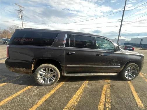 2017 GMC Yukon XL SLT