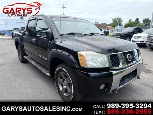 2005 Nissan Titan XE Crew Cab
