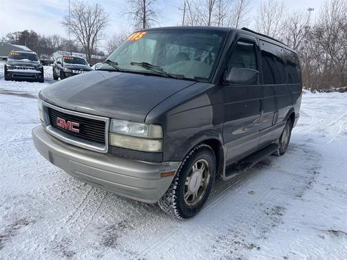 2003 GMC Safari SLE