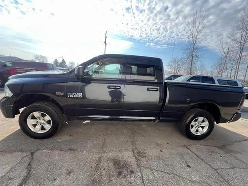 2016 RAM 1500 SLT