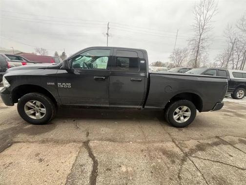 2016 RAM 1500 SLT
