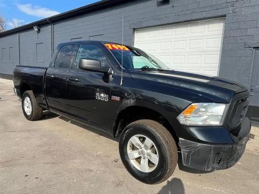 2016 RAM 1500 SLT