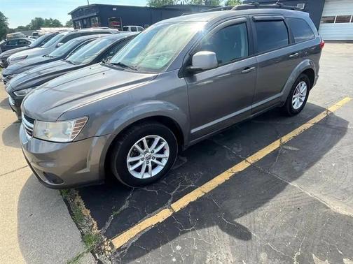 Storm Grey Pearlcoat 2013 Dodge Journey Crew