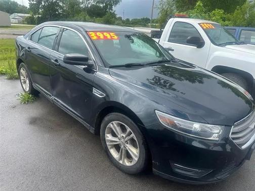 White Platinum Metallic Tri-Coat 2015 Ford Taurus SEL