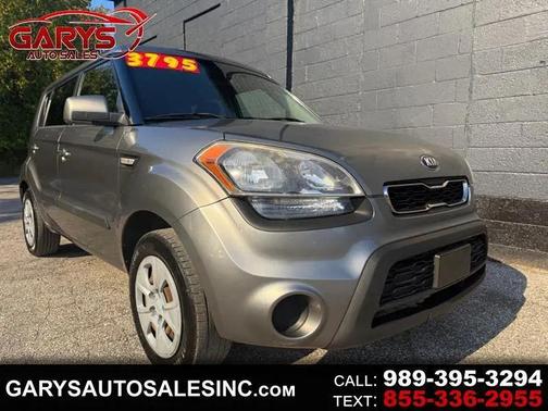 Bright Silver Metallic 2013 Kia Soul Base