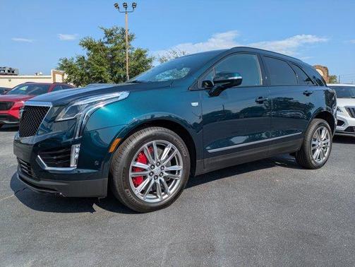 2025 Cadillac XT5 Sport
