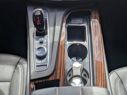 2022 Cadillac Escalade Luxury