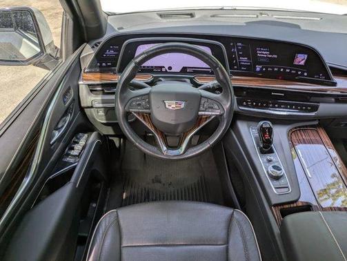 2022 Cadillac Escalade ESV Premium Luxury