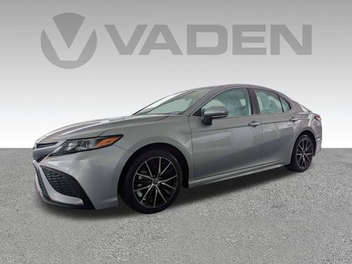 Ice Cap 2023 Toyota Camry SE