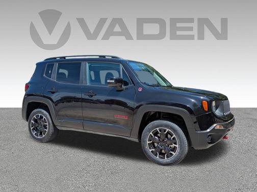 Black Clearcoat 2023 Jeep Renegade Trailhawk 4x4