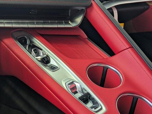 2026 Chevrolet Corvette Stingray w/2LT