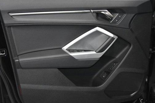 2024 Audi Q3 45 S line Premium