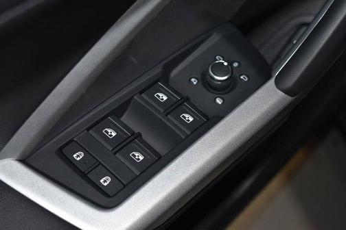 2024 Audi Q3 45 S line Premium