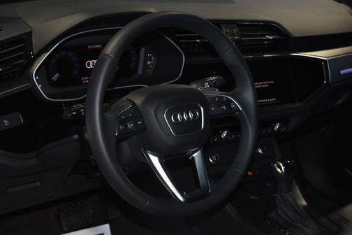 2024 Audi Q3 45 S line Premium