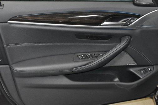 Dark Graphite Metallic 2023 BMW 530e 530e xDrive
