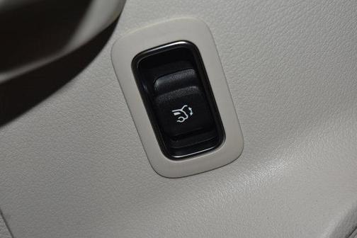 Black 2026 Mercedes-Benz GLB 250 Base 4MATIC