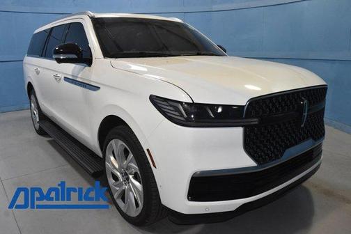 Pristine White 2025 Lincoln Navigator L Reserve