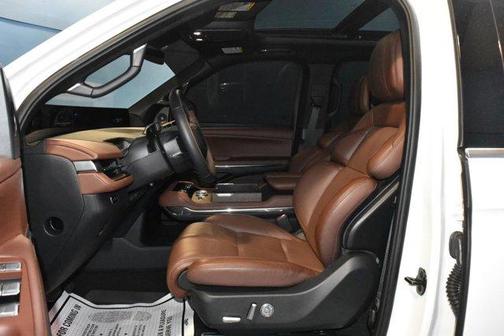 Pristine White 2025 Lincoln Navigator L Reserve