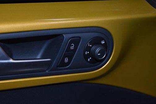 2016 Volkswagen Beetle 1.8T Dune