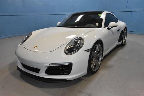Carrara White Metallic 2019 Porsche 911 Carrera