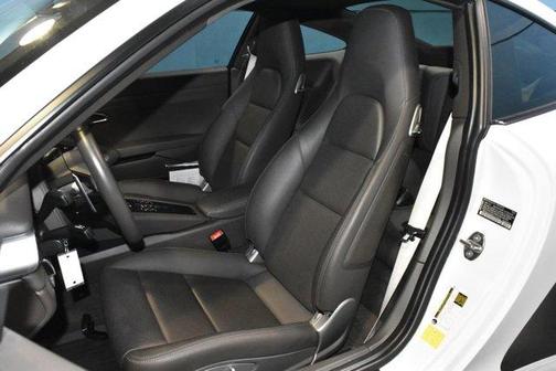 Carrara White Metallic 2019 Porsche 911 Carrera