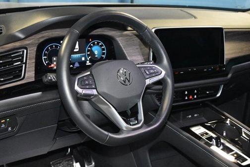 2024 Volkswagen Atlas 2.0T SEL Premium R-Line