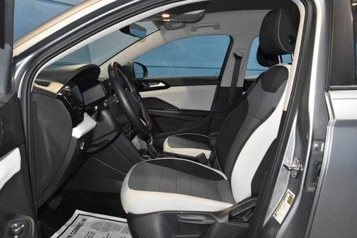 Pyrite Silver Metallic 2025 Volkswagen Taos 1.5T S