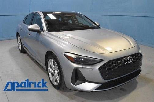 Florett Silver Metallic 2025 Audi A5 2.0T quattro Premium