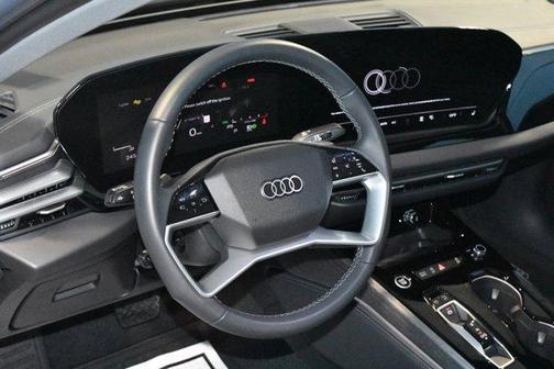 Florett Silver Metallic 2025 Audi A5 2.0T quattro Premium