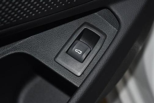 2026 BMW 330 I XDrive NA