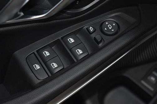 2026 BMW 330 I XDrive NA