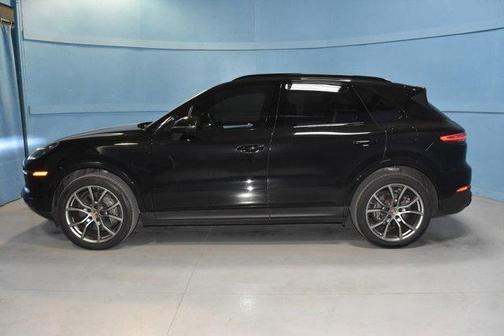 2023 Porsche Cayenne S Platinum Edition