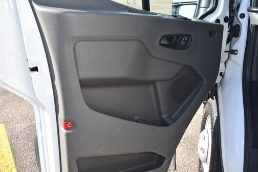 2022 Ford Transit-250 Base