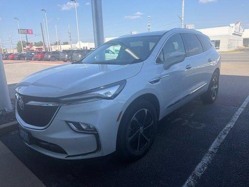 White Frost Tri-Coat 2022 Buick Enclave Essence