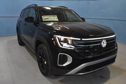 Black 2026 Volkswagen Atlas 2.0T Peak Edition