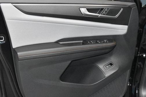 Black 2026 Volkswagen Atlas 2.0T Peak Edition