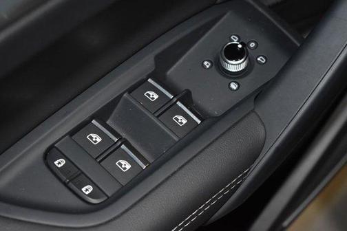 2024 Audi Q5 45 S line quattro Premium
