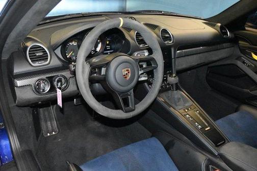 2024 Porsche 718 Cayman GT4 RS