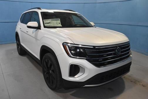 White 2026 Volkswagen Atlas 2.0T SE W/TECHNOLOGY