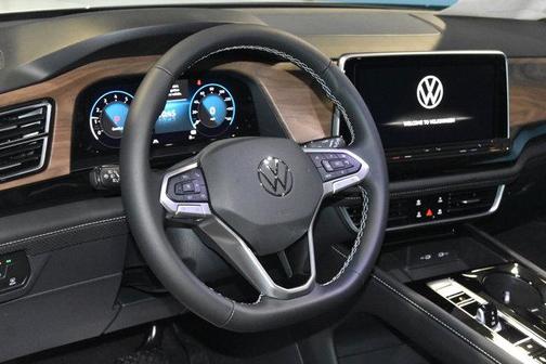 White 2026 Volkswagen Atlas 2.0T SE W/TECHNOLOGY