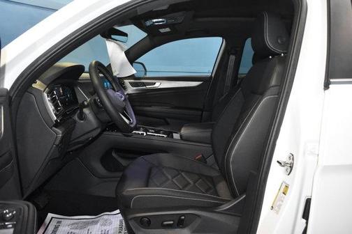 White 2026 Volkswagen Atlas Cross Sport 2.0T SE W/TECHNOLOGY
