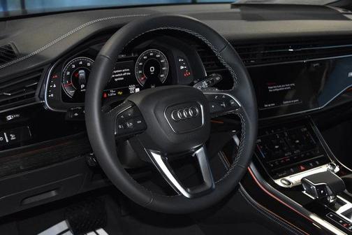 2025 Audi Q7 55 Premium Plus