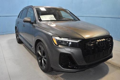 2025 Audi Q7 55 Premium Plus