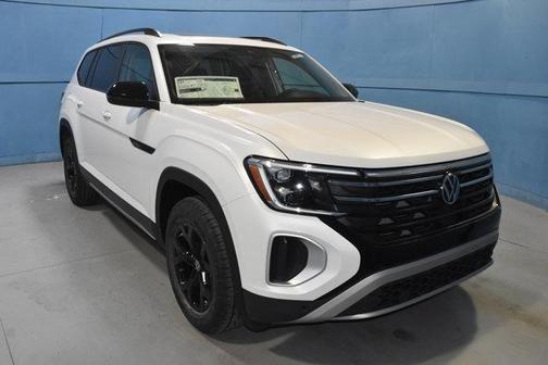 White 2026 Volkswagen Atlas 2.0T Peak Edition